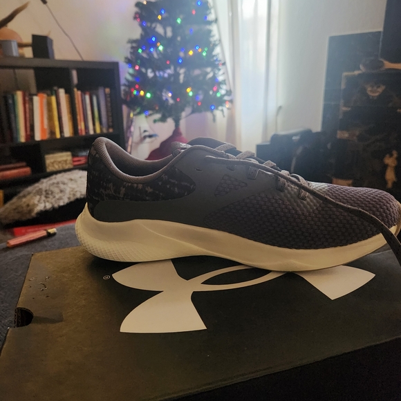 Under Armour Women's Black Running Shoes W9 - Picture 5 of 10